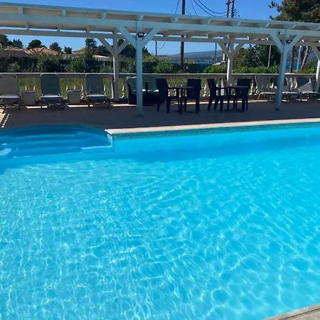 Residents Ionian 4*