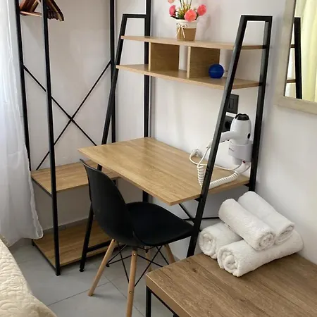 Residents Ionian アパートホテル