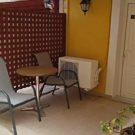 Ξενοδοχείο με διαμερίσματα Residents Ionian 3*